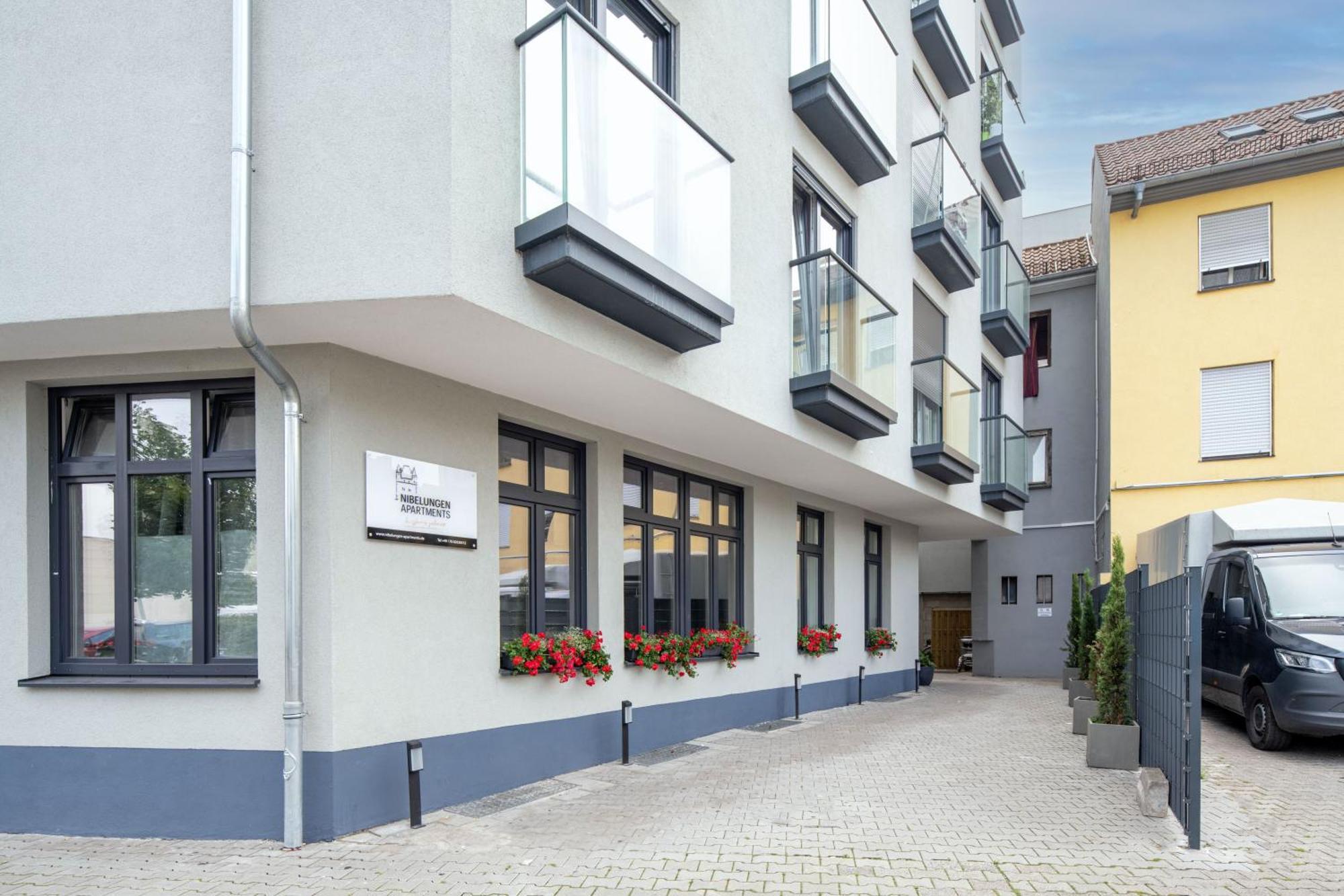 Nibelungen Apartments فورمز المظهر الخارجي الصورة