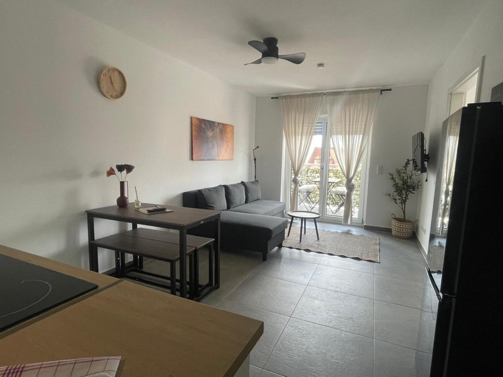 Nibelungen Apartments فورمز المظهر الخارجي الصورة